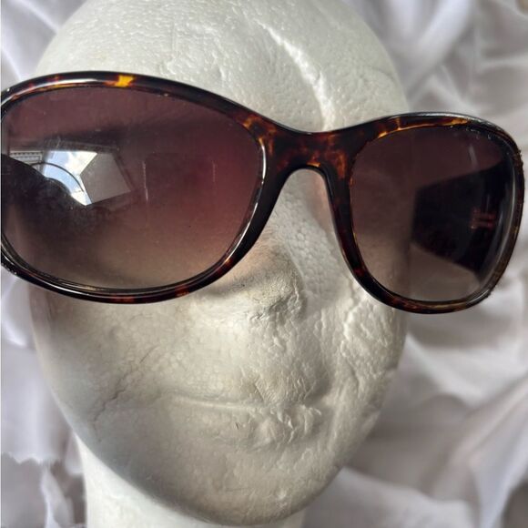 Fossil Sunglasses Reesa Tortoise frames crystal  Rhinestone eyewear accessory - Picture 2 of 7